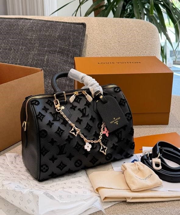 Жіноча сумка Louis Vuitton 25 см.