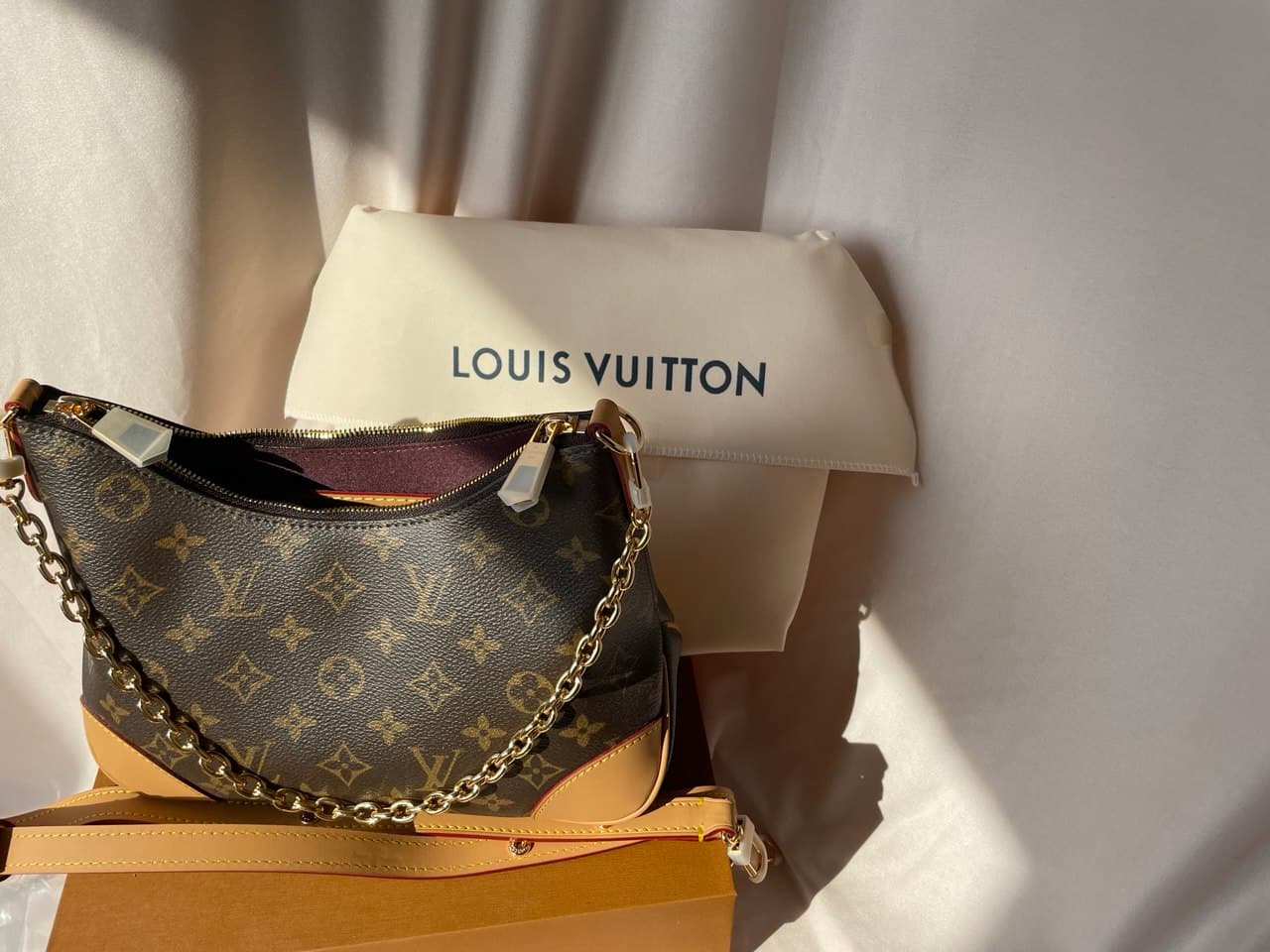 Жіноча сумка Louis Vuitton 26 см. — Фото 4 з 8
