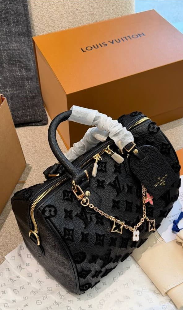 Жіноча сумка Louis Vuitton 25 см. — Фото 8 з 8