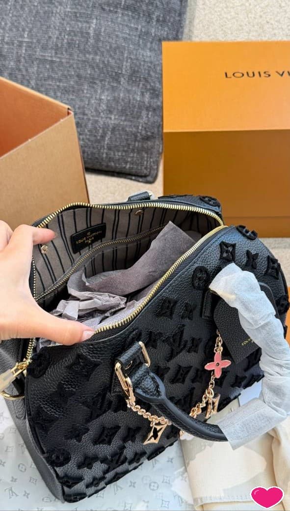 Жіноча сумка Louis Vuitton 25 см. — Фото 7 з 8