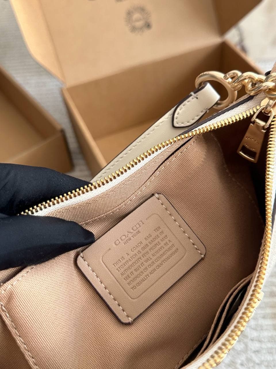 Сумка Coach Teri 25 cм — Фото 7 з 9