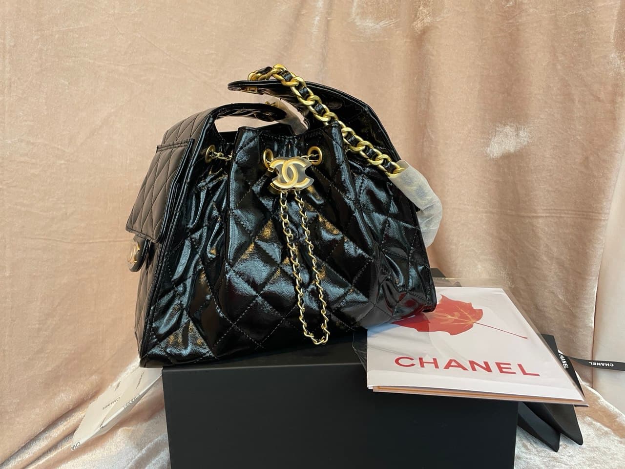 Жіноча сумка Chanel hobo.