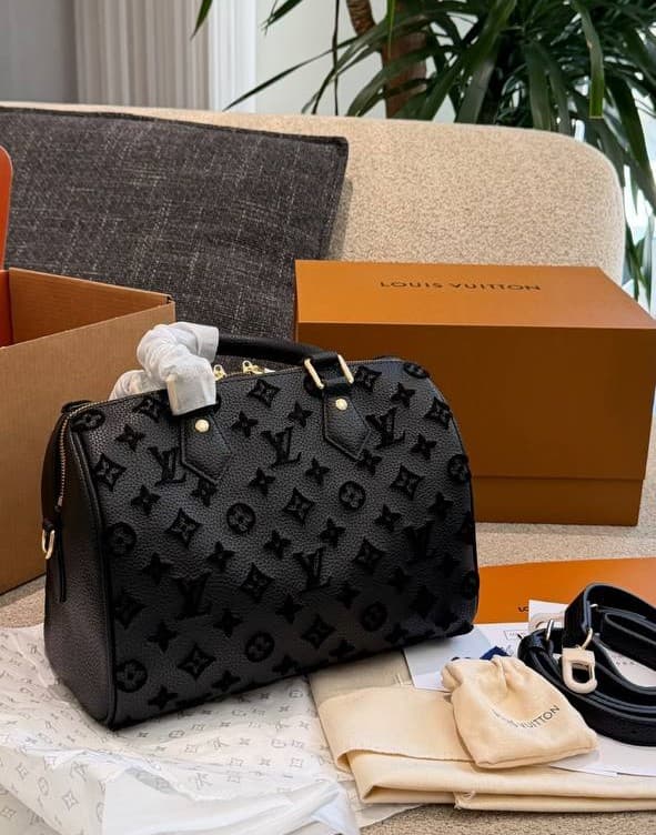 Жіноча сумка Louis Vuitton 25 см. — Фото 5 з 8