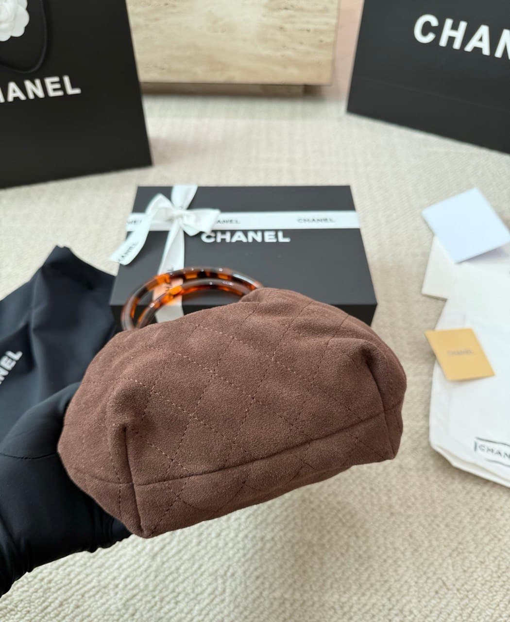 Жіноча сумка Chanel 16x18 — Фото 5 з 7